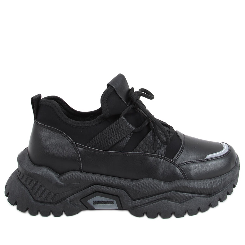 Aston Black Trainers svart