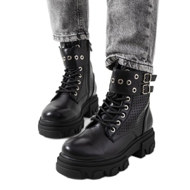 Svarta ankelboots med trappersula från Rubeo