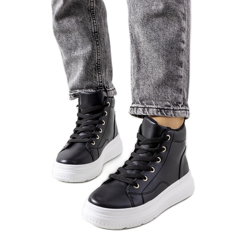 Svarta sneakers från Nandew