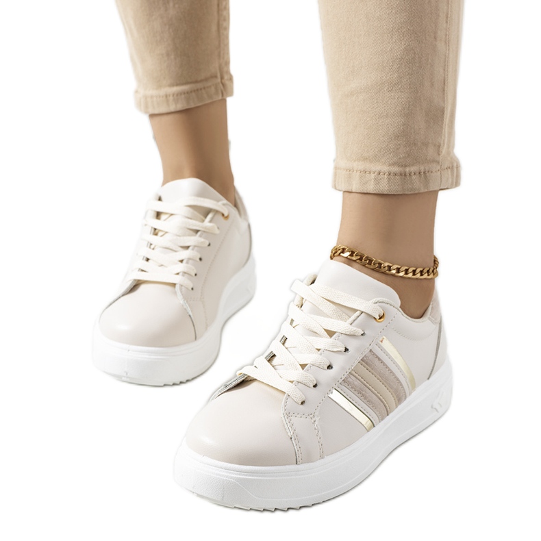 Beige sneakers på Goldsmi-plattformen vit