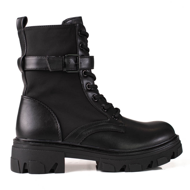 Svarta Shelovet damväskor på en tjock plattform