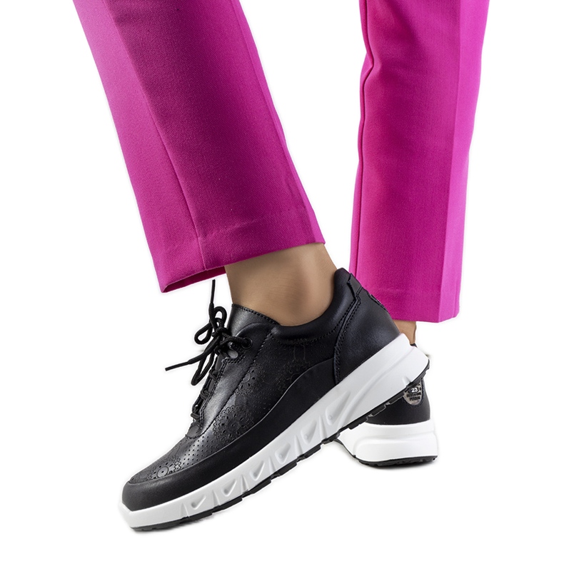 Kaypa sneakers i svart läder