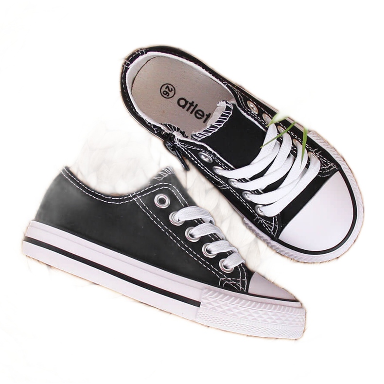 Svarta Atletico barnsneakers med snörning låga sneakers