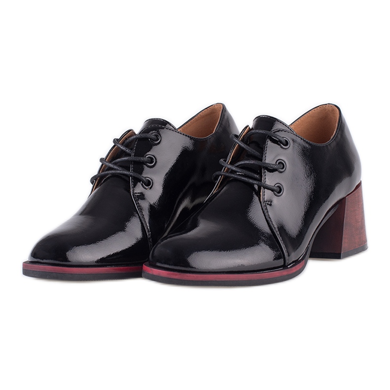 Lackade Vinceza höga klackar svart