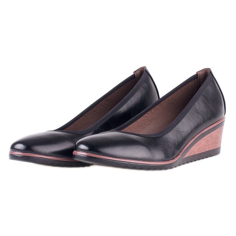 Svarta wedge pumps från W. Potocki