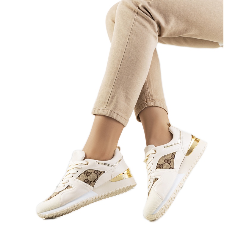 Beiga sneakers från Malrton beige