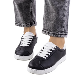 Svarta Wilson sneakers