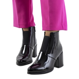 Svart lack från Norwich