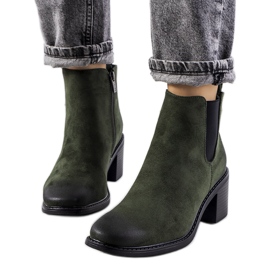 Gröna Aston-stövlar