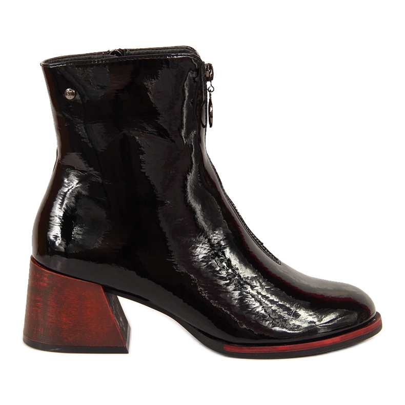 Svartlackade högklackade damstövlar från Vinceza