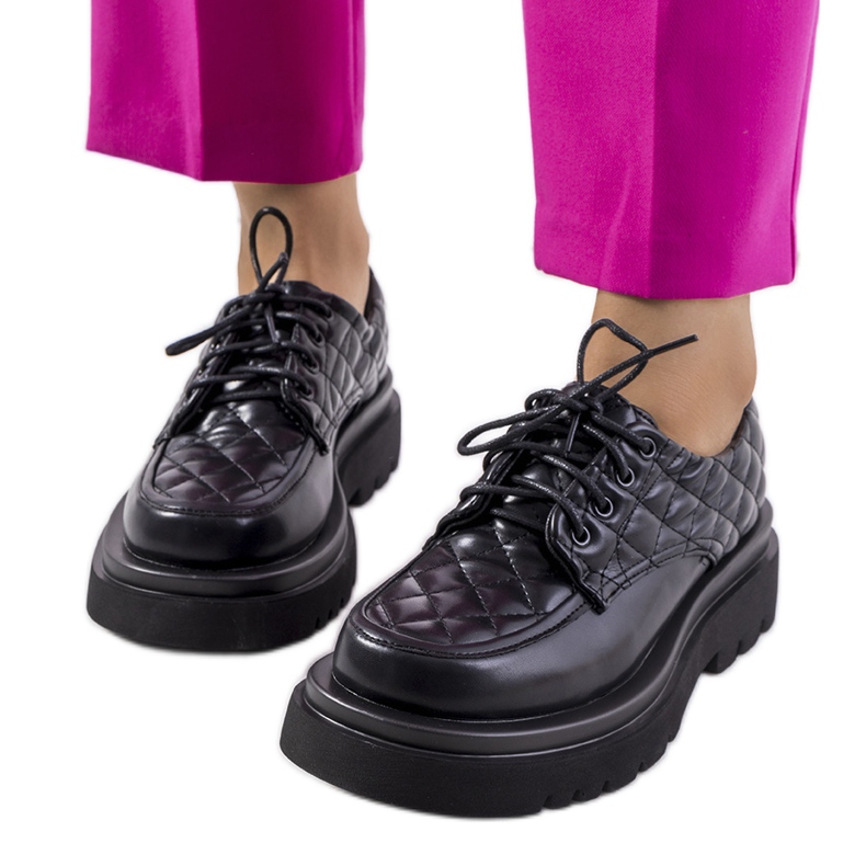 Godins svarta oxfordskor