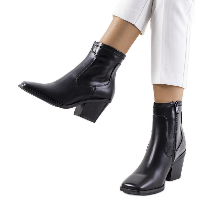 Svarta Panucci höga klackar