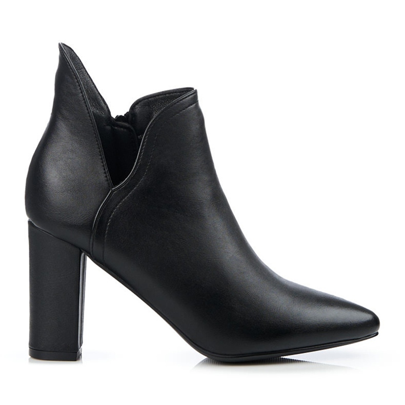 Damkängor med Shelovet-snitt på en hög stolpe svart
