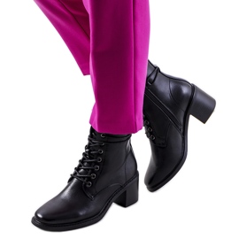 Svarta Sanlow stövlar