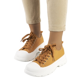 Bruna sneakers med tjock Ardglass-sula