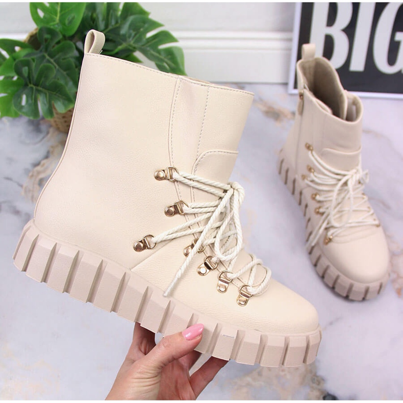 Varma plattformsstövlar för kvinnor, beige Potocki WOL108B