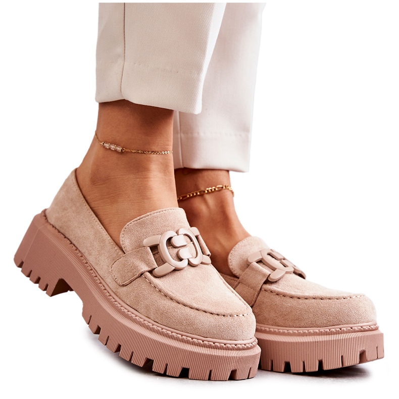 FB2 Dambrogues med en prydnad Beige Leeza