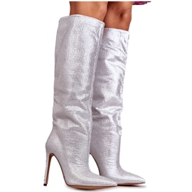 Fashionabla högklackade silverstövlar med cubic zirkoner