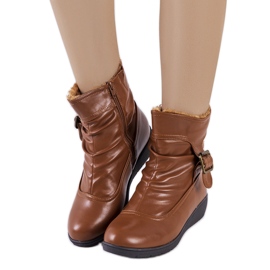 PA1 Bruna wedge ankelboots med ett Slater-spänne