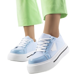 Blå sneakers med tjock Scrabstersula