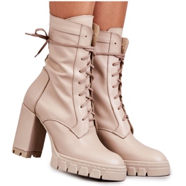 PA2 Skinnstövlar för kvinnor på den beige Edna-plattformen