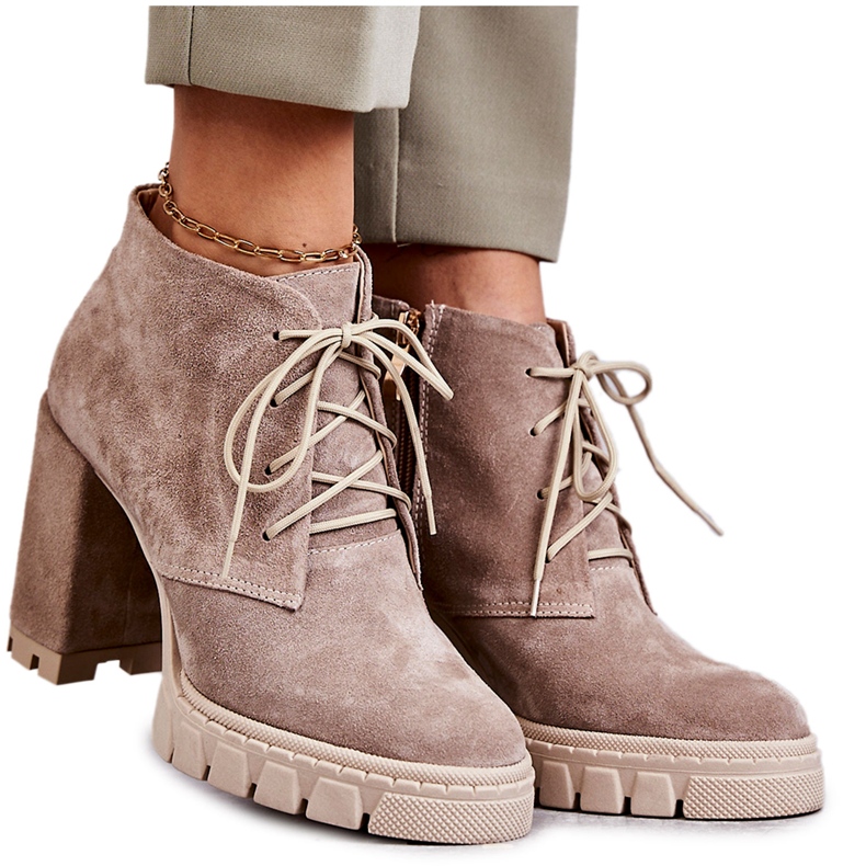 Fashionabla mocka snörstövlar Beige Selma