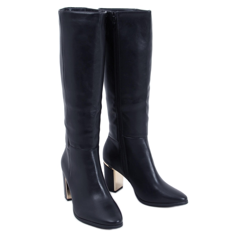 Leisha Svarta högklackade stövlar