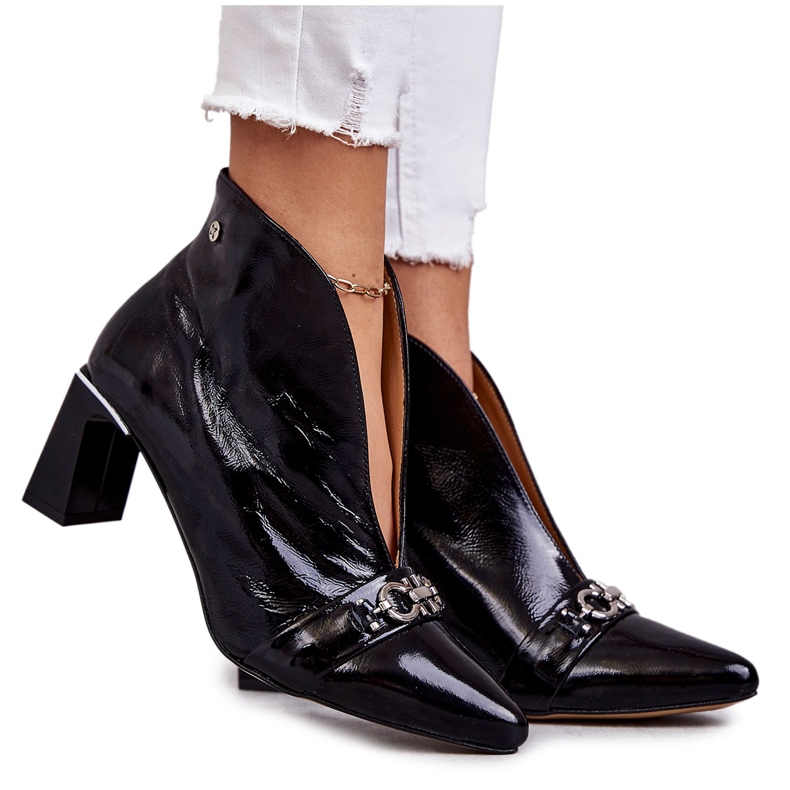 Skinnstövlar på stolpe Maciejka Svart 05262-01