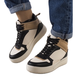 Svarta sneakers från Adite