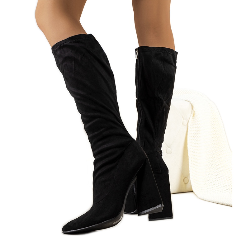 PA1 Svarta högklackade stövlar från Teles