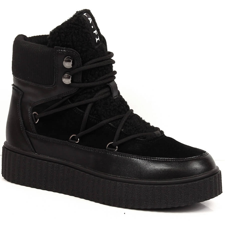 Snörstövlar för kvinnor med en isolerad svart Laura La.Fi-plattform