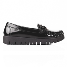 Svarta mockasiner för kvinnor på Shelovet-plattformen