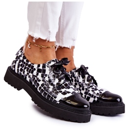 Lackade snörskor Laura Messi 2441 Svart och vit