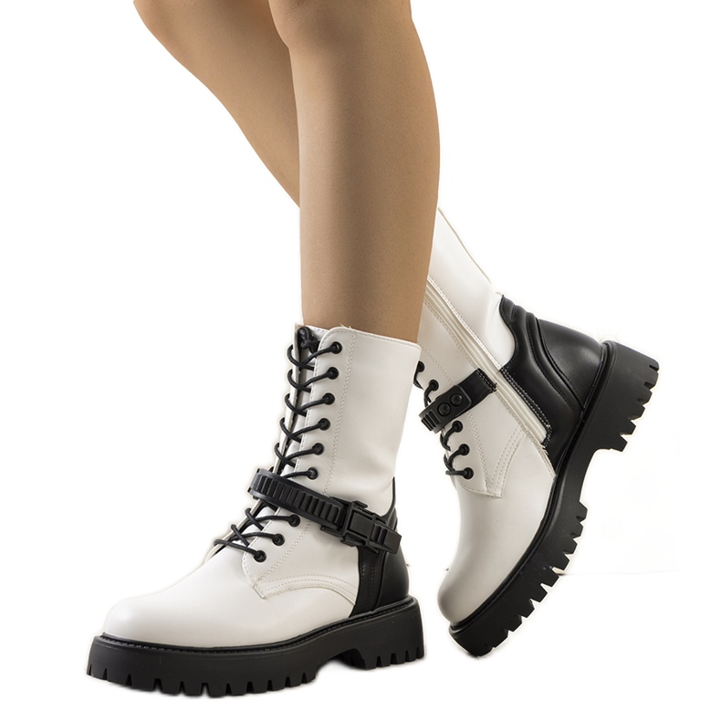 Livenzas vita väskor svart