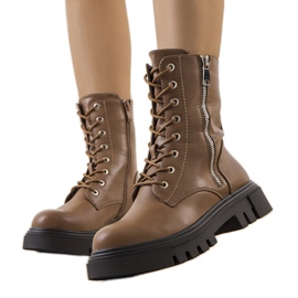 Mörkbeige stövlar från Enoksen