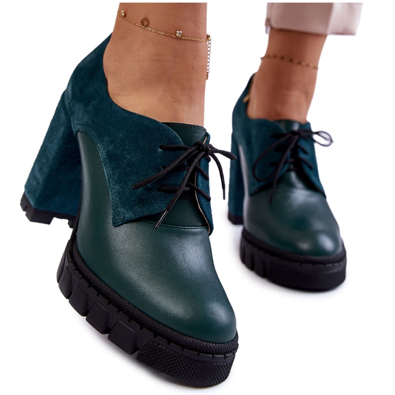 PA2 Fashionabla stövlar i mocka och läder på Green Carisa-plattformen grön