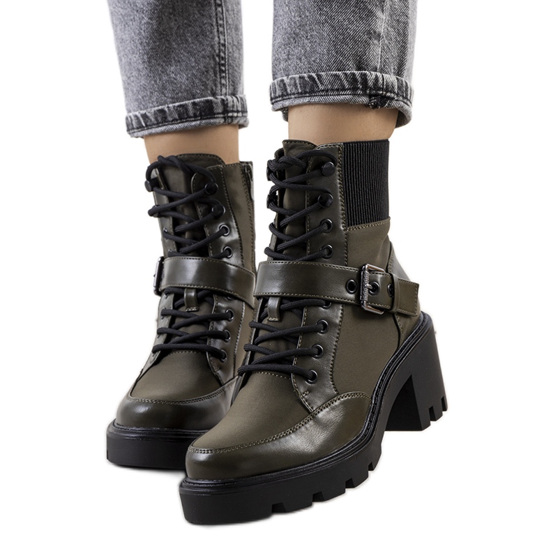 PA1 Gröna Messina högklackade skor