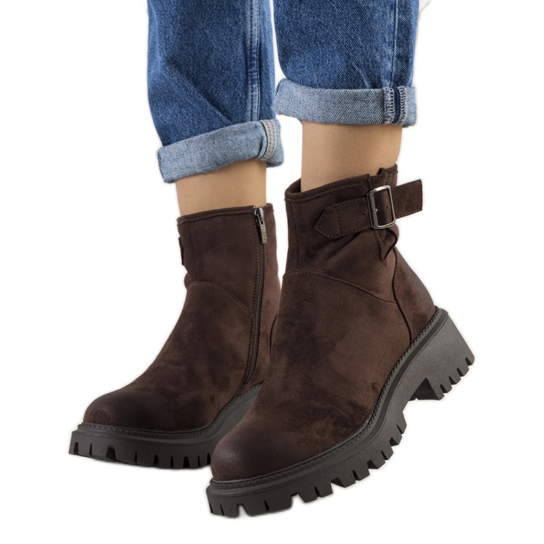 Bruna stövlar från Alejandra