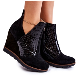 PA2 Alda svarta mocka krokodilstövlar