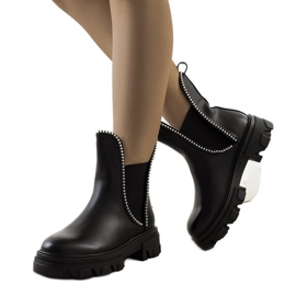 BM Svarta stövlar på traktorsula från Fermo