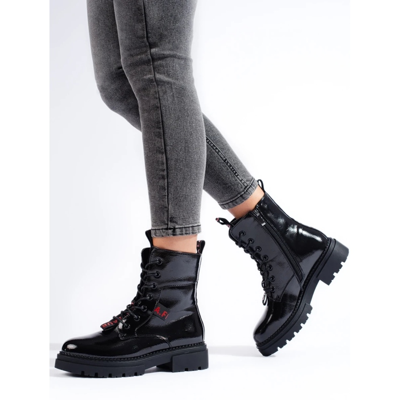 Dam Shelovet svart arbetare, lackerat ekologiskt läder