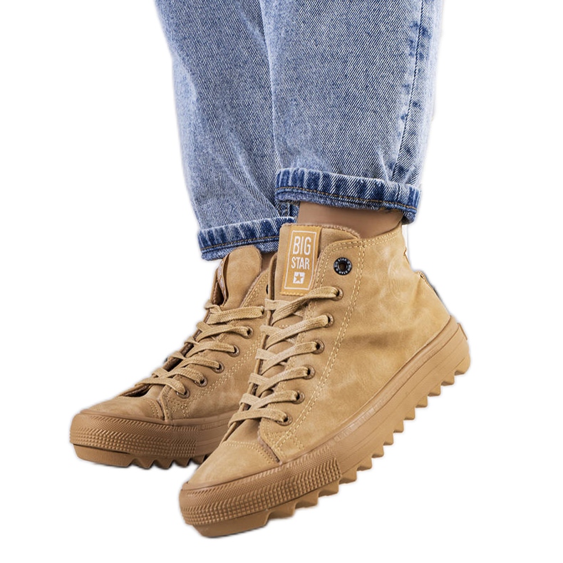 Bruna isolerade sneakers Big Star GG274072 beige