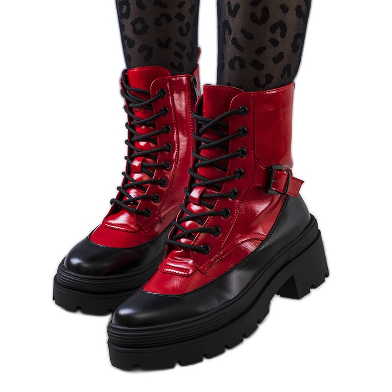 PA1 De röda Norra-fångarna svart