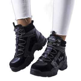 Svarta isolerade stövlar LCJ-22-31-1441L Lee Cooper