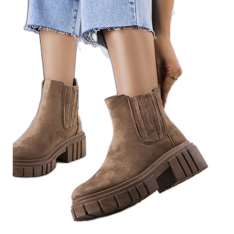 Leiva bruna isolerade stövlar