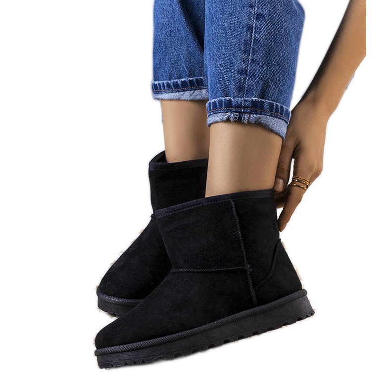 Svarta isolerade snökängor från Vago