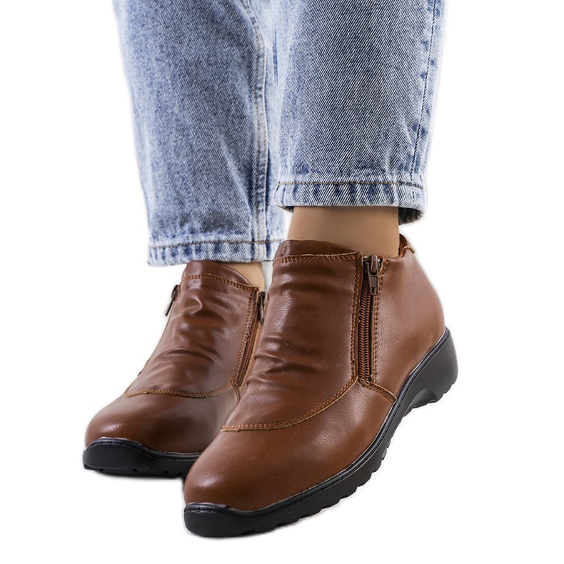 PA1 Bruna skor från Cormi