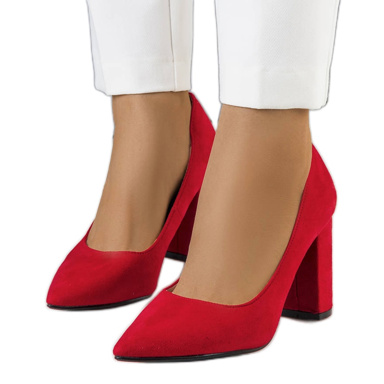 PA1 Röda pumps på Melvilposten