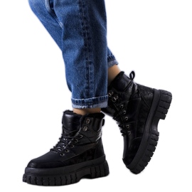 Svarta isolerade snöstövlar från Ozero