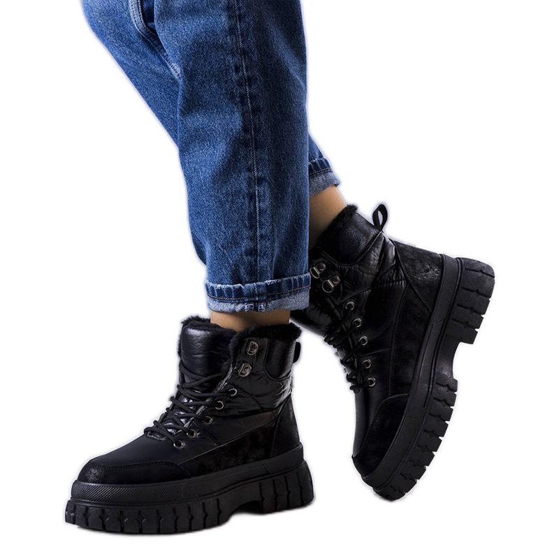 Svarta isolerade snöstövlar från Ozero